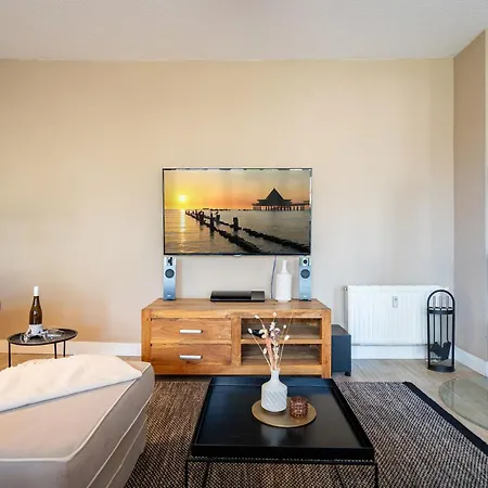 Brunnenstrasse, App 2