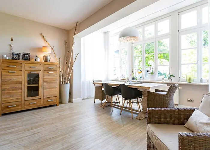 Brunnenstraße, App 2 *