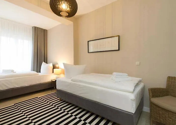 Brunnenstraße, App 2