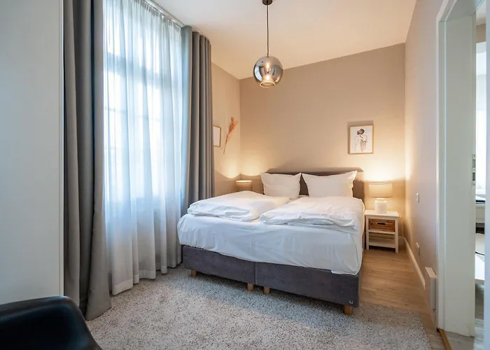 Brunnenstraße, App 2 *